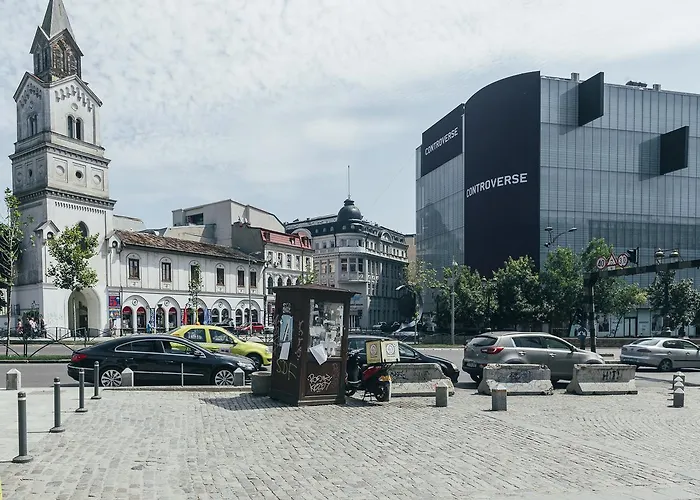 Central Old City Apartment